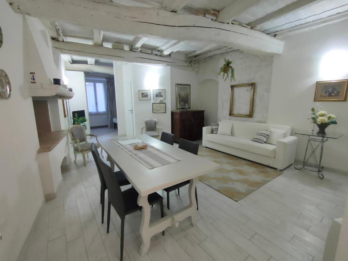 Il Cortiletto Casa Vacanza Треви Экстерьер фото